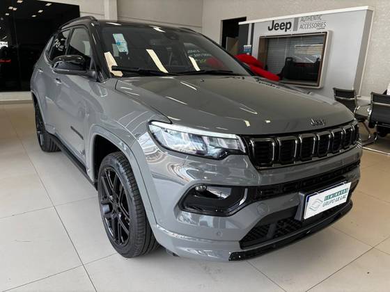 JEEP COMPASS 2.0 HURRICANE 4 TURBO GASOLINA BLACKHAWK AT9 JEEP COMPASS 2.0 HURRICANE 4 TURBO GASOLINA BLACKHAWK AT9